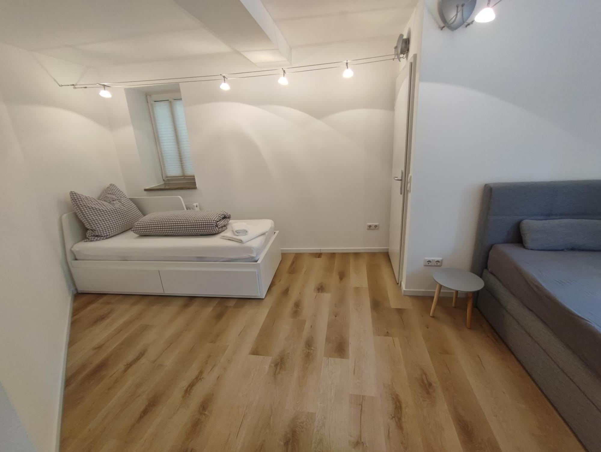 Fewo Planer Altstadtwohnung Mit Terrasse & Parkplatz Memmingen Exterior foto